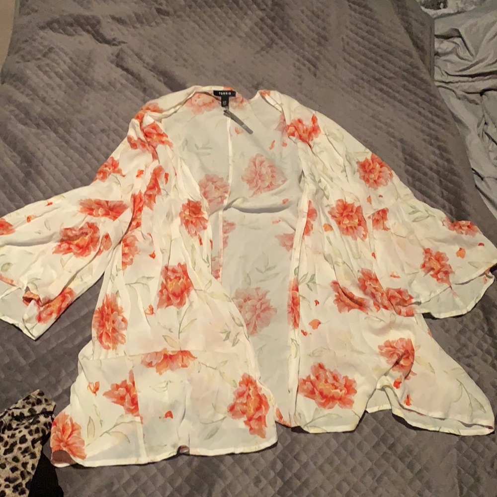 Torrid kimono